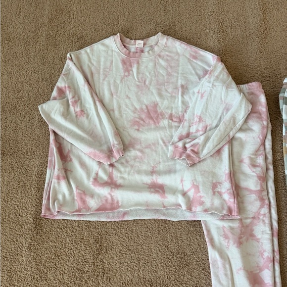 Women’s Set - Picture 2 of 4